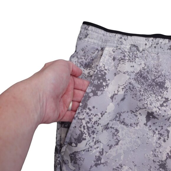 NWT The North Face Wander Shorts 2.0 Sz Big 5X Gray Moss Camo Print High Rise - Picture 5 of 12